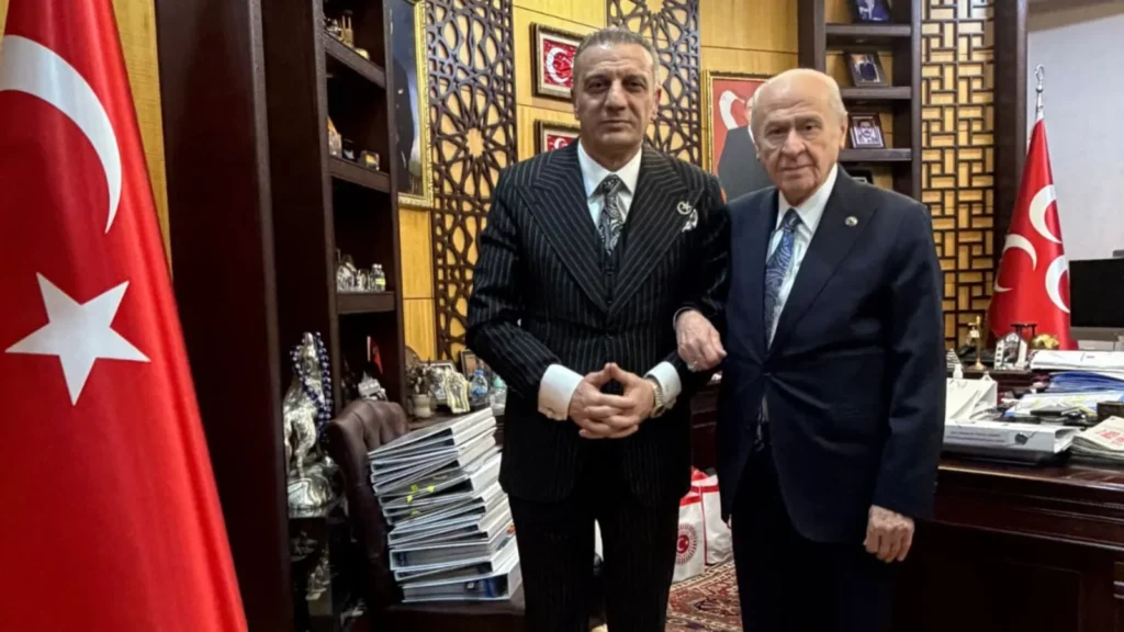 Tahliye edilen Selahattin Yılmaz MHP Genel Başkanı Devlet Bahçeliyi makamında ziyaret etti