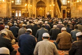 Diyanet cuma hutbesinde dijital mecralarda mahremiyet ve doğruluk vurgusu yaptı