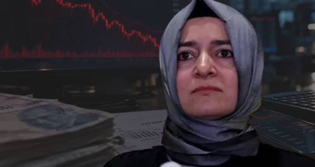 Gazeteci Hadi Özışık Eski Bakan Fatma Betül Sayan Kaya ile Görüştüğünü Duyurdu