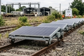 Fransa Demiryollarında Atıl Hatlar Mobil Güneş Panelleriyle Enerji Üretimine Açılıyor